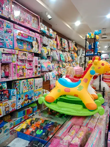 Azeem Shopping Center -  Saddar Bazar Dera Ghazi Khan