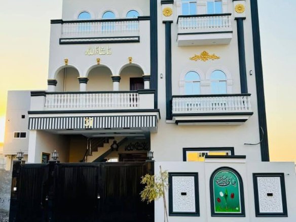 Buy House & Plot in DG Khan, Gulberg, NDV, Garden Town