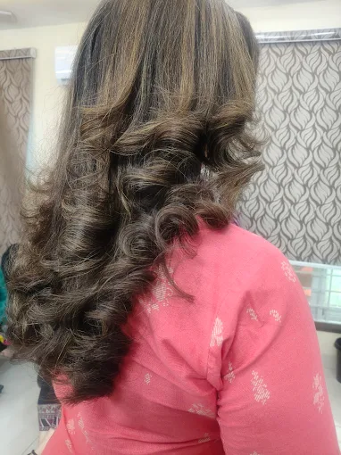 Dynasty Beauty Parlour (The Dynasty House) Multan